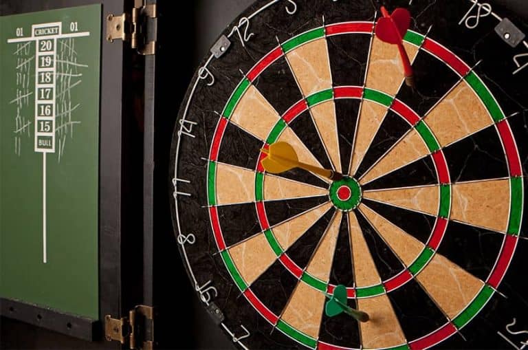 8 Best Bristle Dartboards Reviews 2023 [Professional Regulation Size]