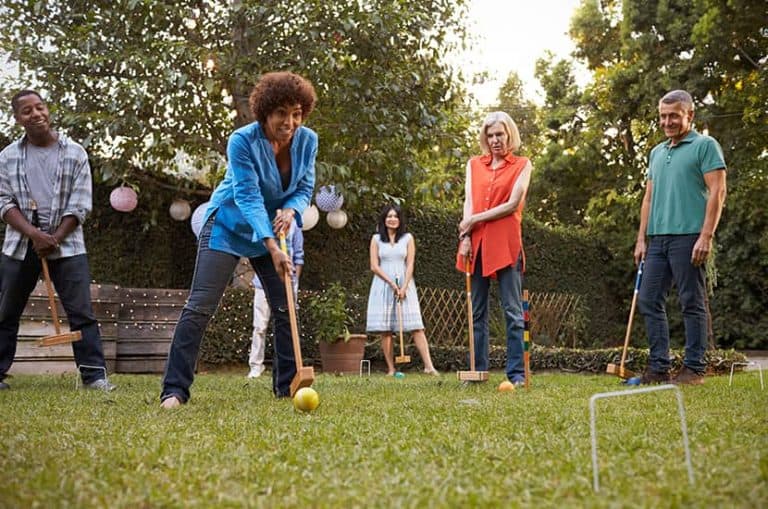 Croquet Rules & How To Play [Regulation Set Up & Instructions]