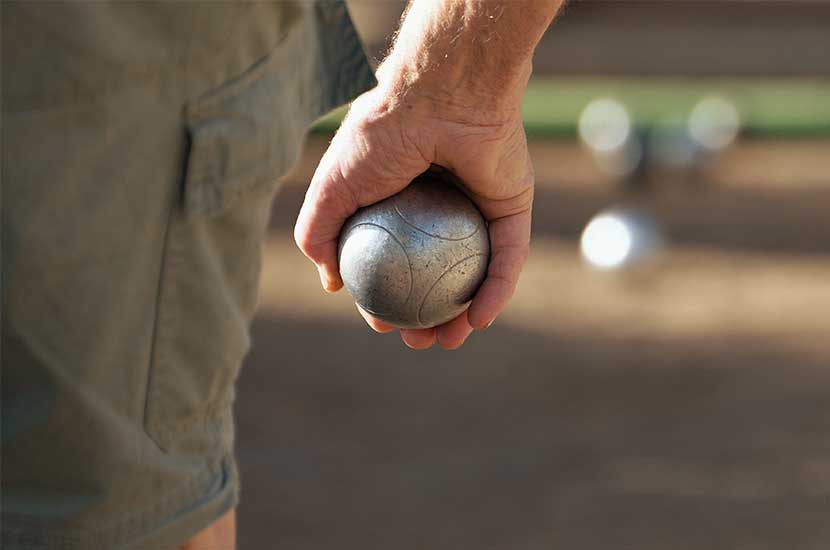 How To Throw A Bocce Ball - Proper Form And Technique