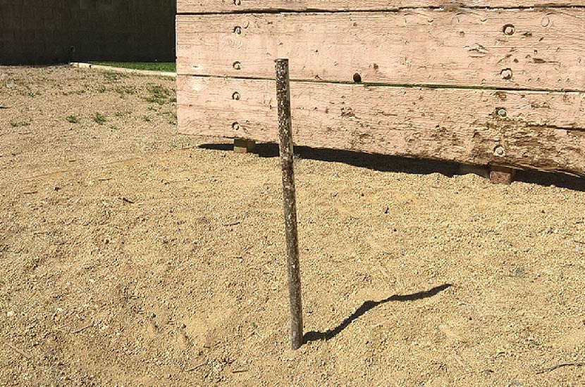 How Far Apart Are Horseshoe Stakes? Regulation Distance & Height 2023