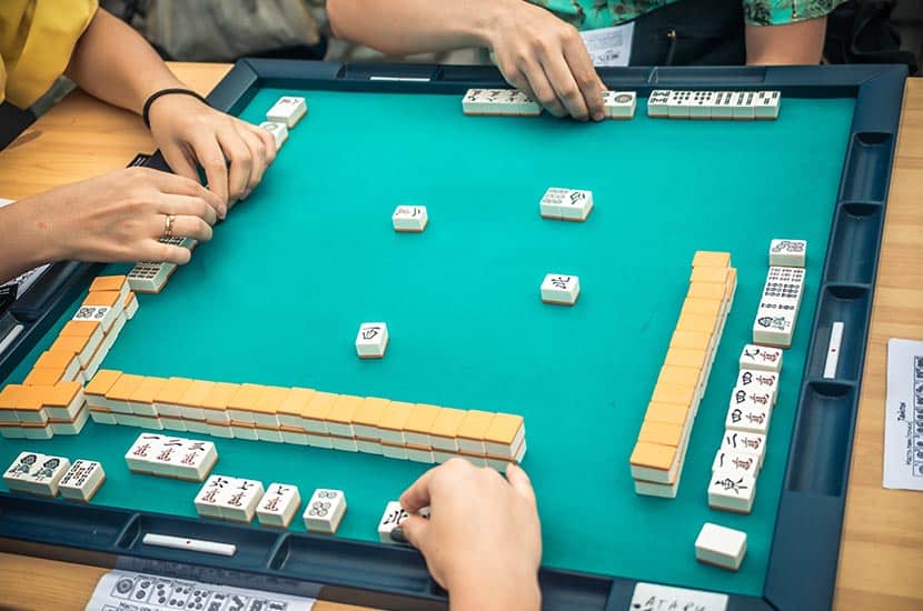 Best Mahjong Sets Buyer's Guide