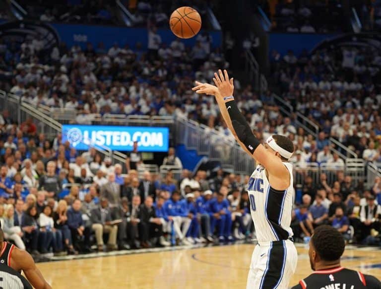 What Is A Carry In Basketball? A 2023 Guide To The Rule Violation